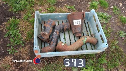 Cast iron gutter fittings
