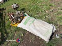 Quantity of electric fencing - 3