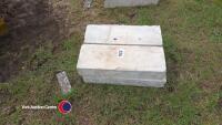 4 x concrete padstones, 600 x 100 x 215