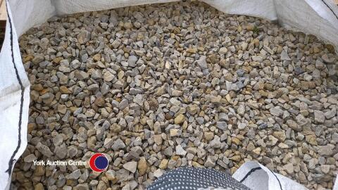 Ton bags 20 mm clean limestone decrotive chippings