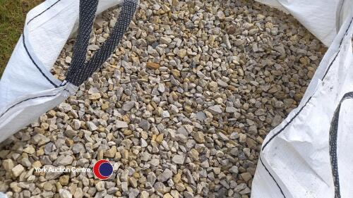 Ton bags 20 mm clean limestone decrotive chippings