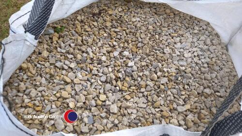 Ton bags 20 mm clean limestone decrotive chippings