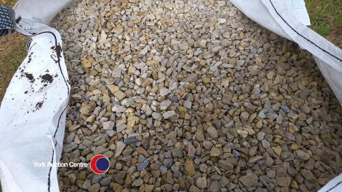 Ton bags 20 mm clean limestone decrotive chippings