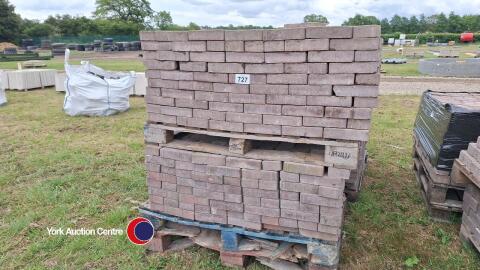 Marshall block paving Plumb Brown 50mm thick x 200mm x 100mm, 2,200 (44sq mtrs)