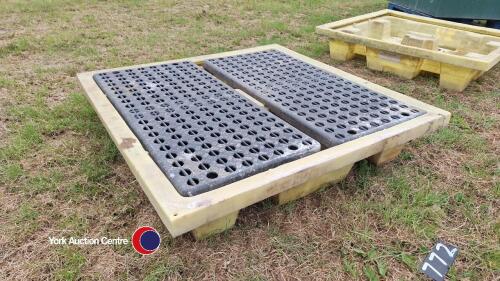 Plastic poly-spill pallet IBC drip tray