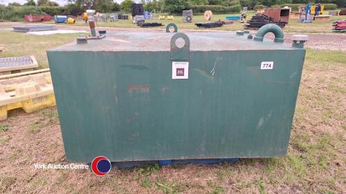 Metal diesel tank 1500ltrs (size 160 x 80 x 110)