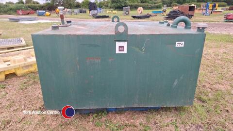 Metal diesel tank 1500ltrs (size 160 x 80 x 110)