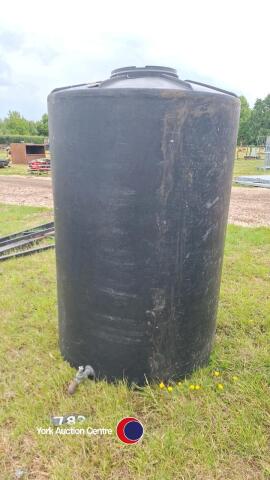 Black tank, 1500l