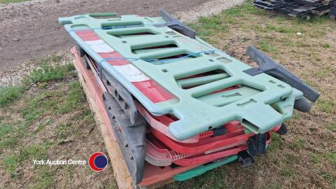 8 x plastic pedestrian barriers