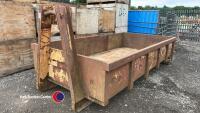 Hook loader builders skip