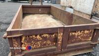 Hook loader builders skip - 4