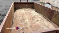 Hook loader builders skip - 5