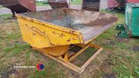 Tipping skip - 3