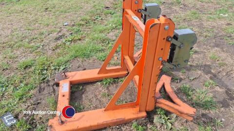 Forklift barrel lift
