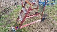 Workshop wheeled steps - 2