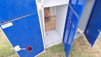 4 x workshop lockers, key in office - 5
