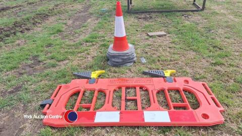 5 x traffic cones