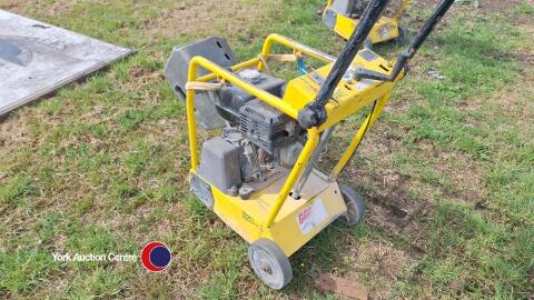Wacker Neuson road saw, BFS13, with water tank