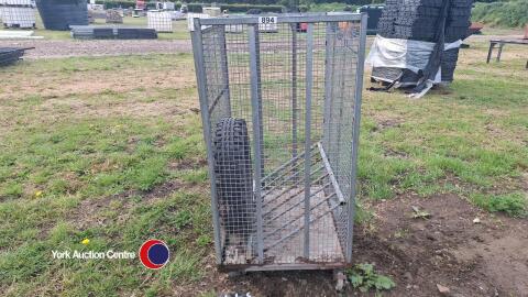 Mobile storage cage