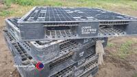 13 x hard plastic black pallets (105w x 105l x 15d) - 3