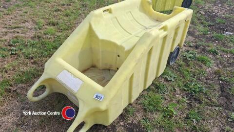 Heavy duty portable poly dolly (69in x 32in x 26.5in) blue pallet
