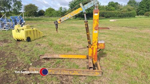 Heavy duty engine/crane lift ideal for tractors and 4x4s