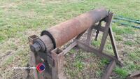 3 x engineer roller stands - 4