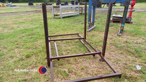 Steel stillage