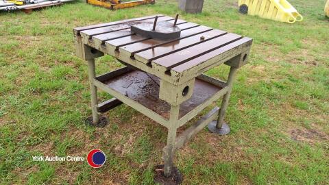 Engineer slot table