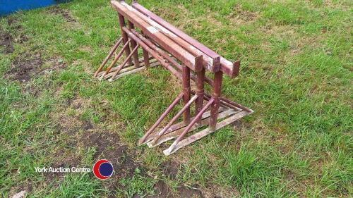 3 x trestles