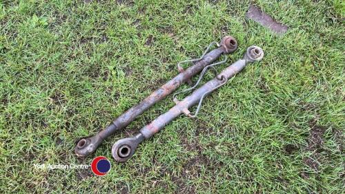 Massey Ferguson 690 top links