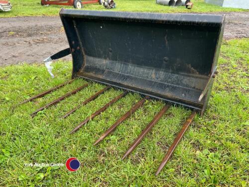 Manitou manure fork