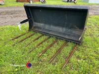 Manitou manure fork