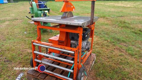 Red Band Honda diesel table circular saw bench, working