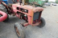 International B414 tractor
