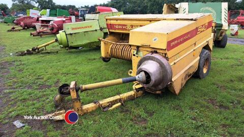 New Holland 940 conventional baler