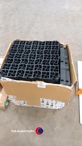 18 x ground support grids