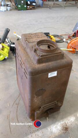 Workshop stove c/w firebricks