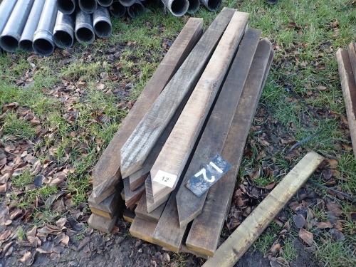 30 x 4x2.5 hardwood posts