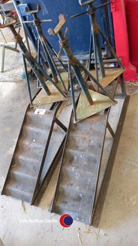 Pair of car ramps and 4 axle stands