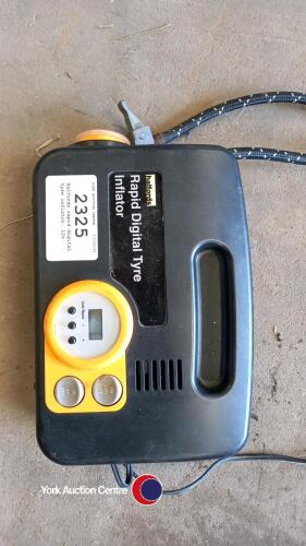 Halfords rapid digital tyre inflator, 12v
