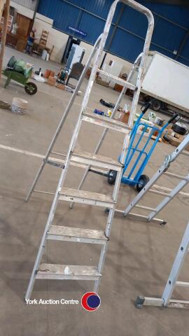 Tall step ladder