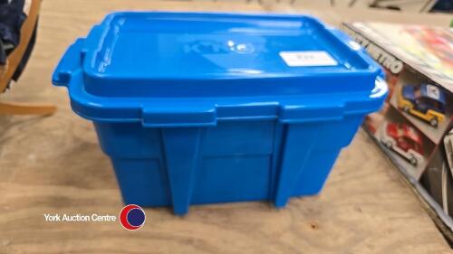 Box of Knex