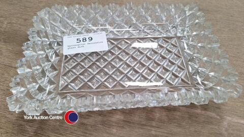 Rectangular decorative glass dish