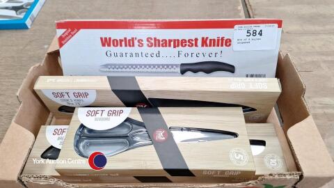 Box of 4 knives, unopened