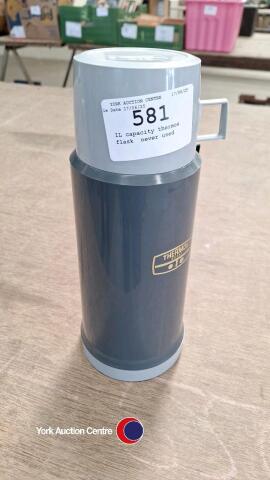 1L capacity thermos flask, never used