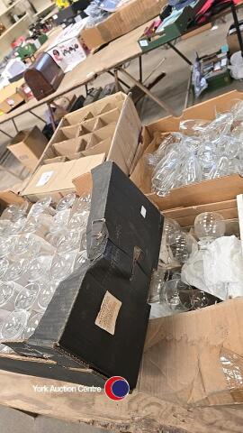 Quantity of glasses for wedding/parties