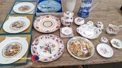 Coalport pottery inc boxed plates, vases, trinket boxes and plates etc