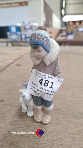 LLadro, Eskimo with Polar Bear, great condition