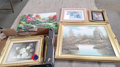 Quantity of pictures and prints